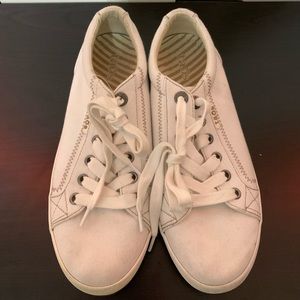 WHITE TAOS SNEAKERS
